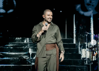 Diogo Nogueira em sho Infinito Samba