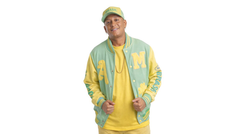 Alex Maxx grava audiovisual “Que Que Isso Brasil” no Pelourinho com É o Tchan! e outros grandes nomes do pagodão