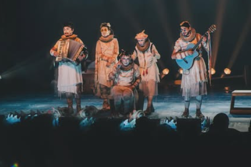 premiado musical infantil “Bertoldo, o Tubarão que Queria Ser Gente”