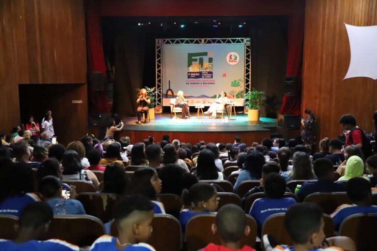 Festa Literária de Ilhéus chega à 9ª edição e ocupa ruas e praças com programação gratuita